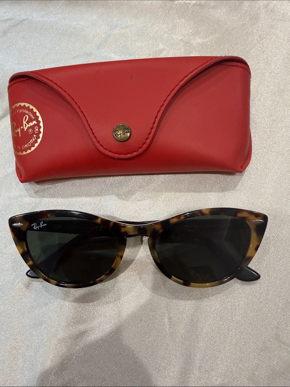 Ray-Ban Tortoiseshell Cat Eye Sunglasses with Red Case